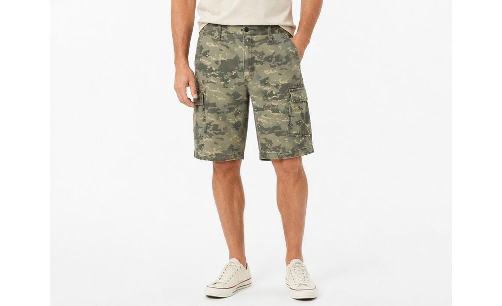 Signature Levi Strauss Men's Green Camo Cargo Shorts